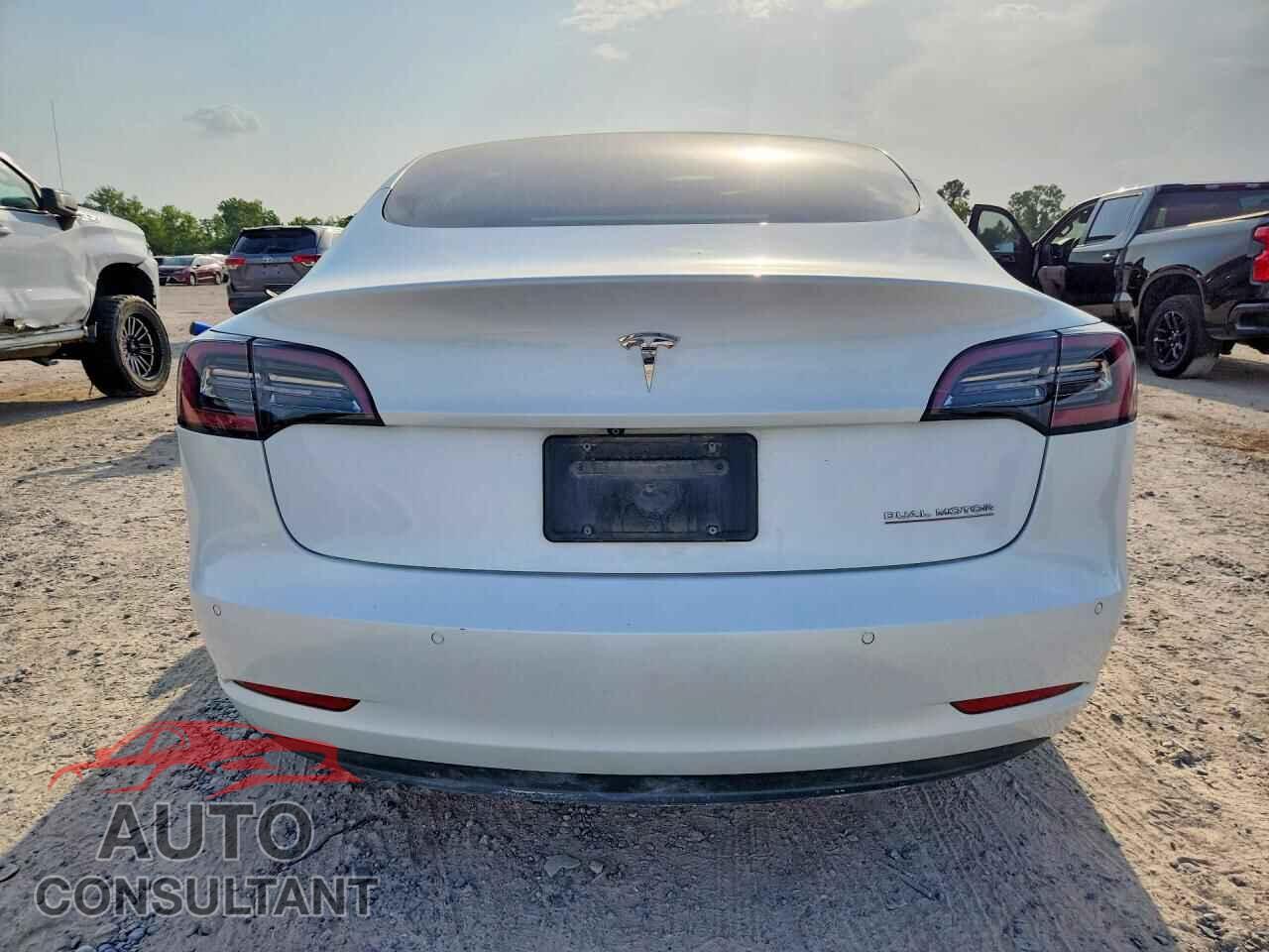 TESLA MODEL 3 2020 - 5YJ3E1EC2LF586908