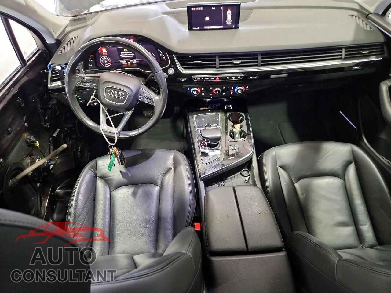 AUDI Q7 2018 - WA1LAAF70JD031404