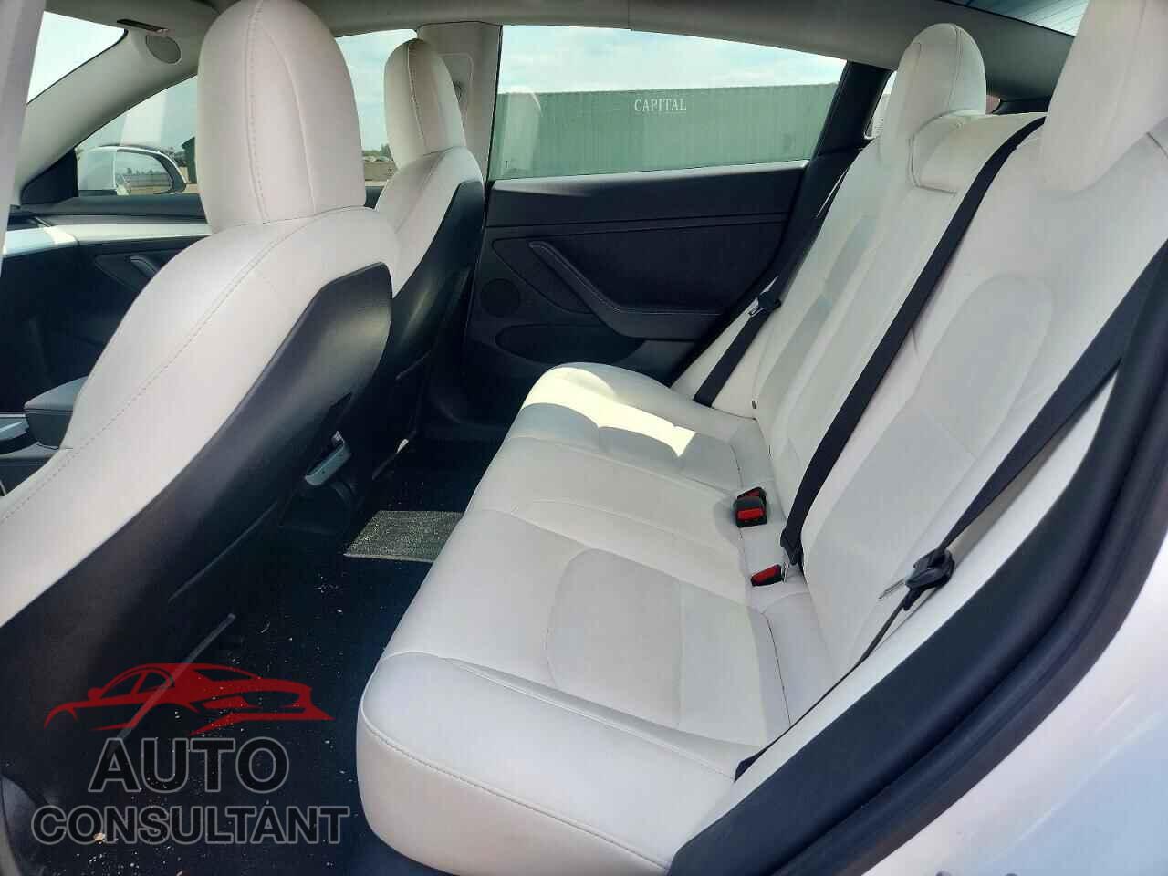 TESLA MODEL 3 2021 - 5YJ3E1EAXMF978311
