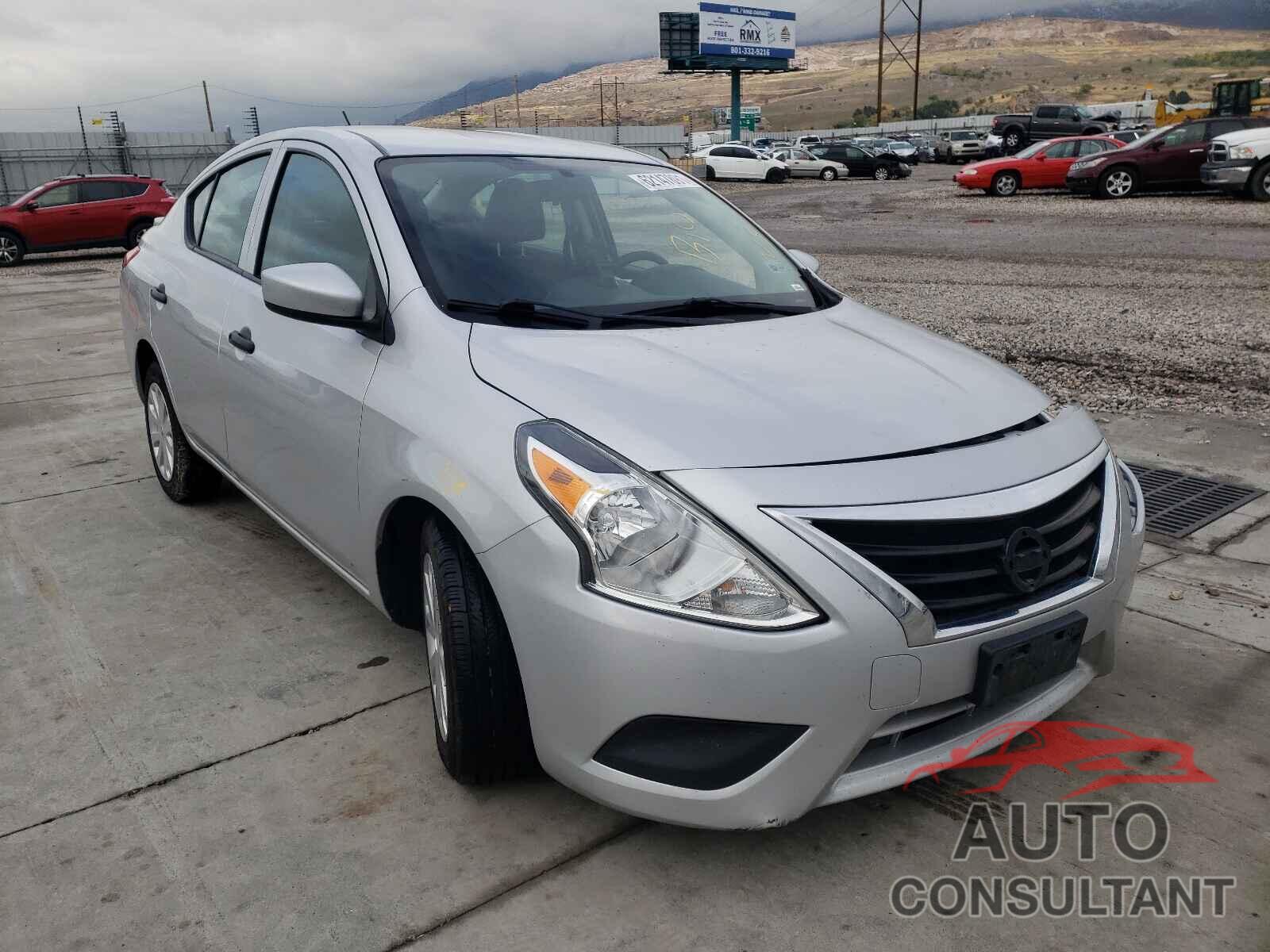 NISSAN VERSA 2019 - 3N1CN7AP5KL876218
