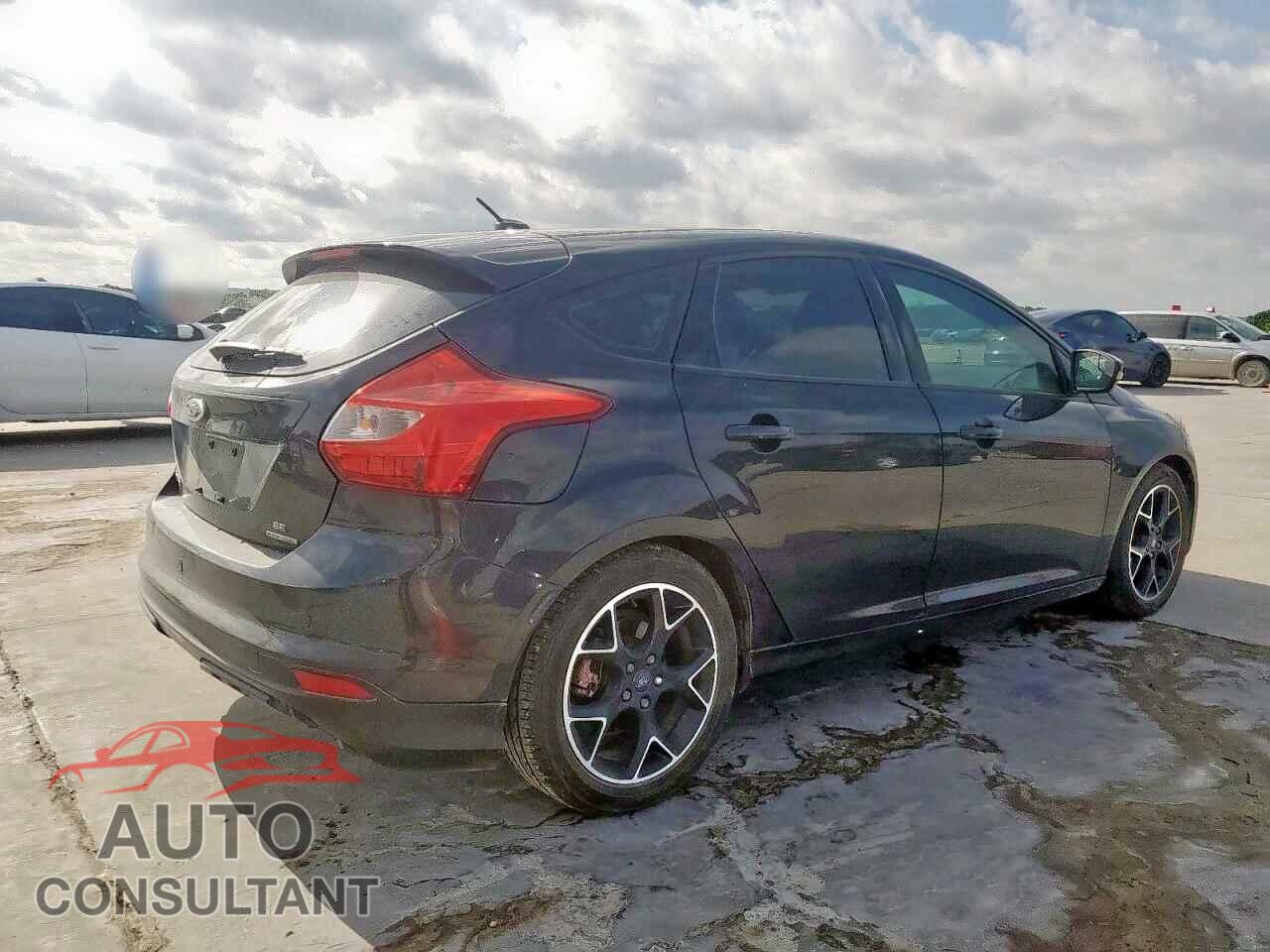 FORD FOCUS 2014 - 1FADP3K26EL117395
