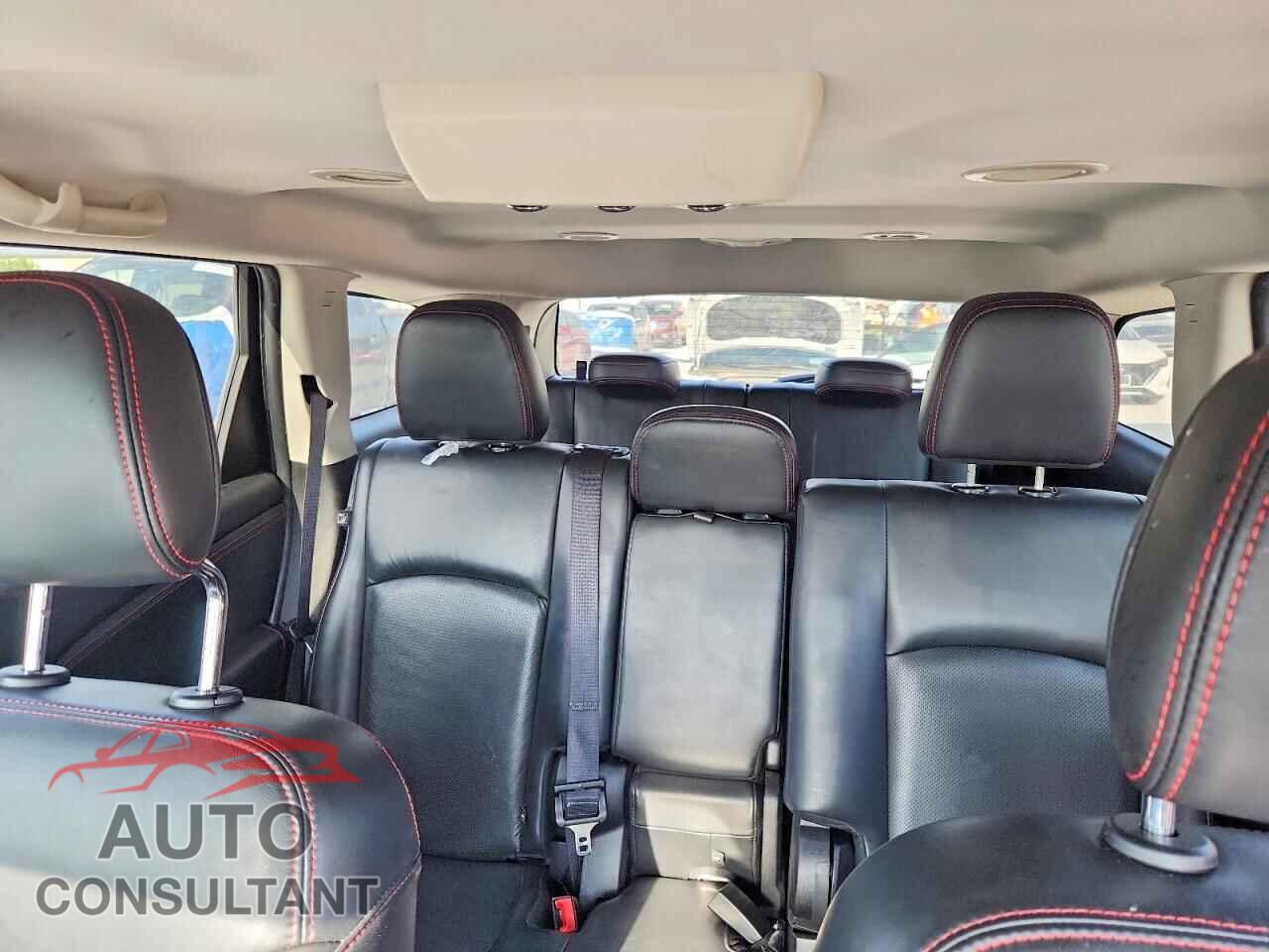 DODGE JOURNEY 2017 - 3C4PDCEGXHT549780