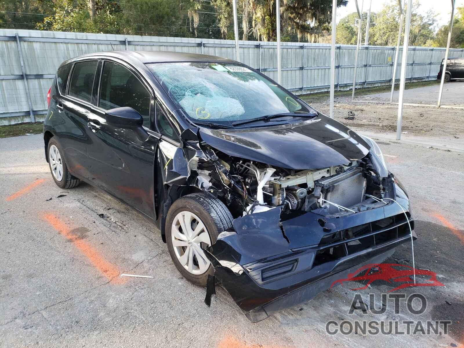 NISSAN VERSA 2018 - 3N1CE2CP7JL353023