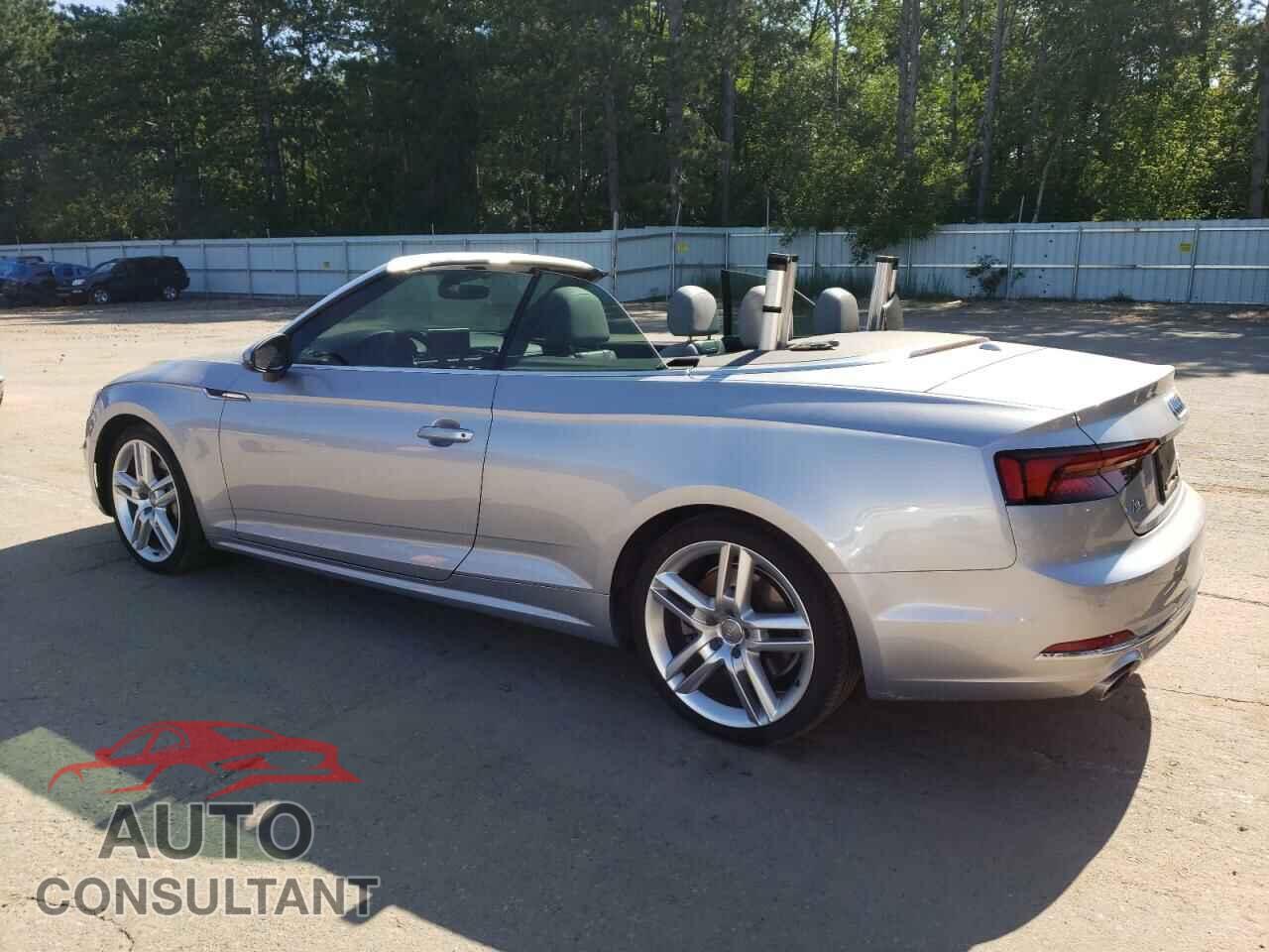 AUDI A5 2018 - WAUYNGF59JN013699