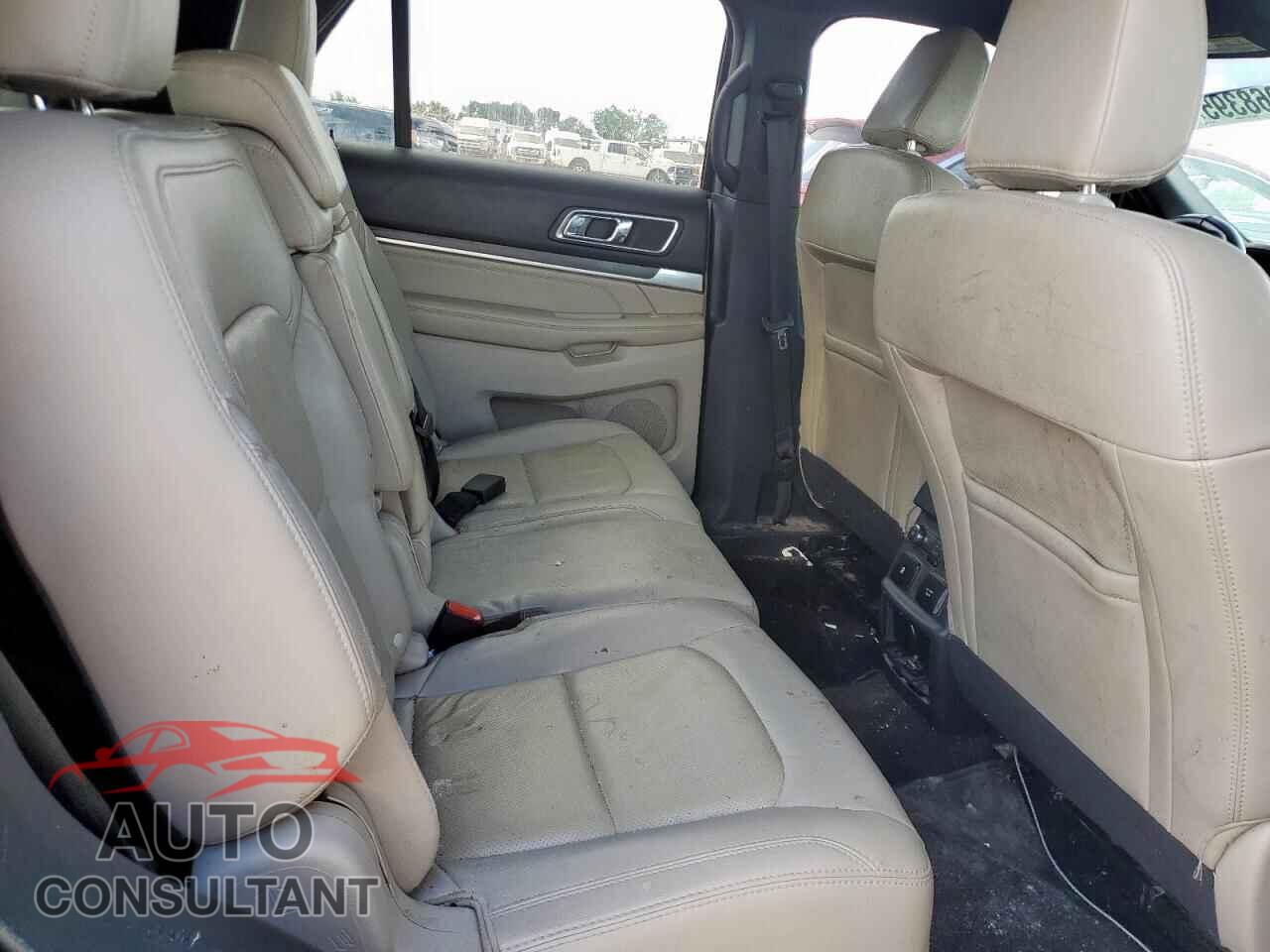 FORD EXPLORER 2018 - 1FM5K7F84JGB11385