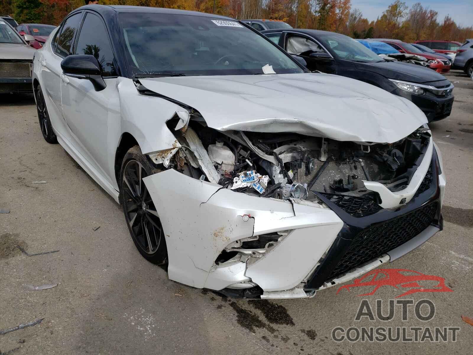 TOYOTA CAMRY 2018 - 4T1BZ1HK8JU012638