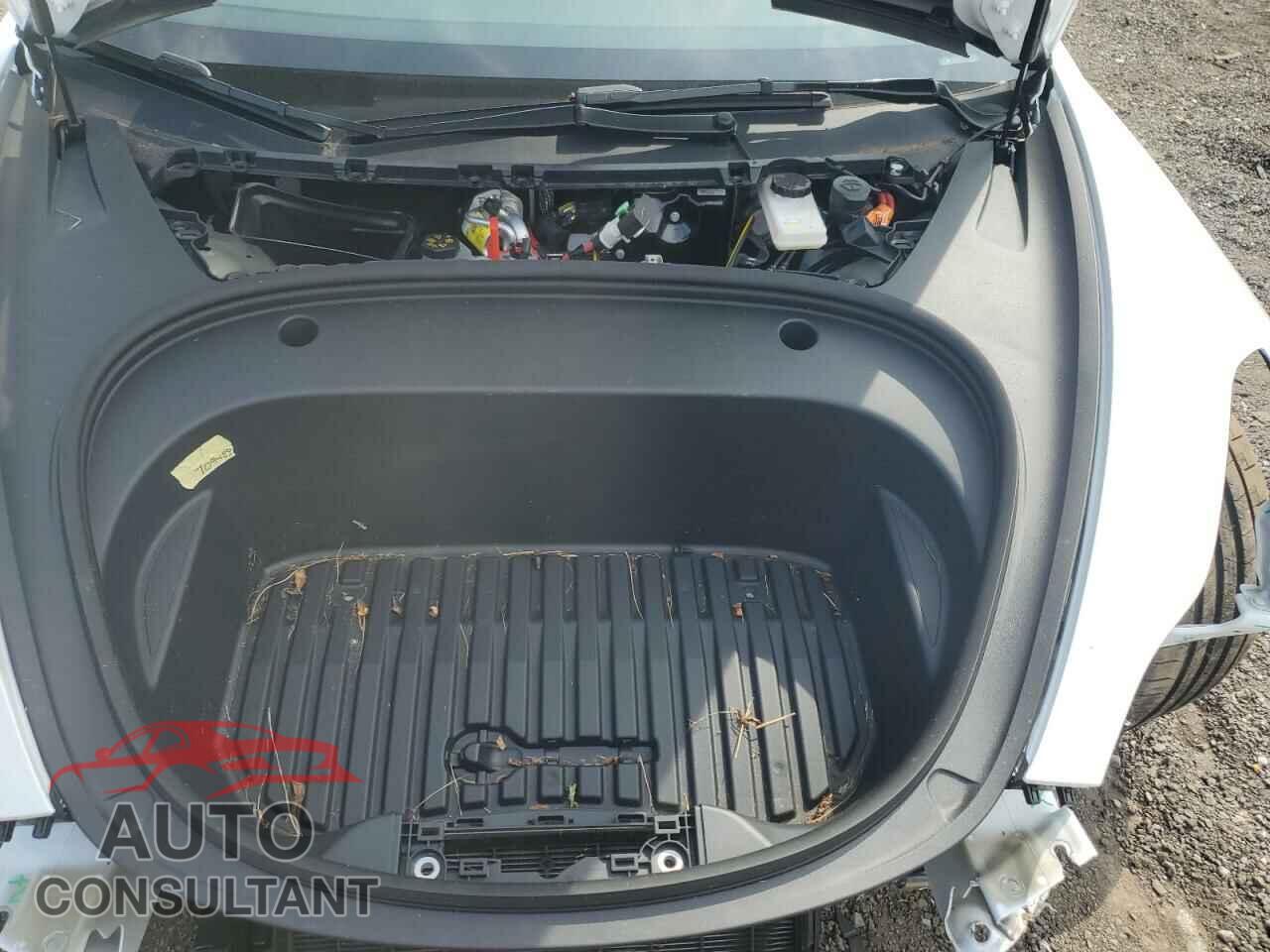 TESLA MODEL 3 2023 - 5YJ3E1EC1PF709488