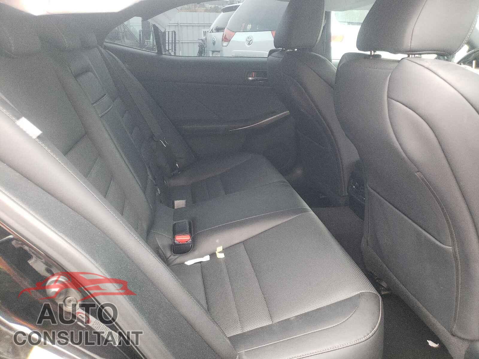 LEXUS IS 2016 - JTHBA1D2XG5037995
