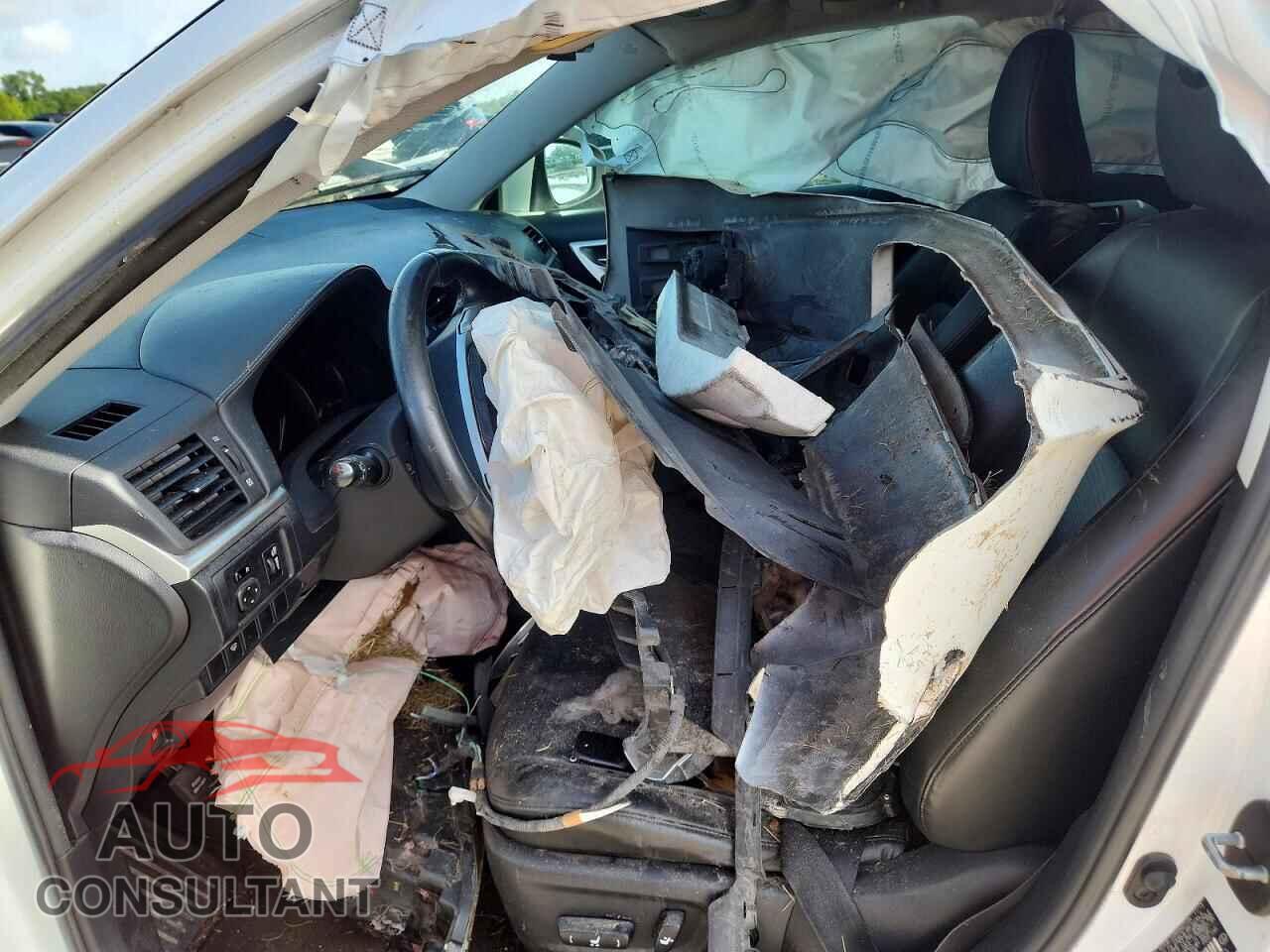 LEXUS CT 200 2013 - JTHKD5BH5D2172028