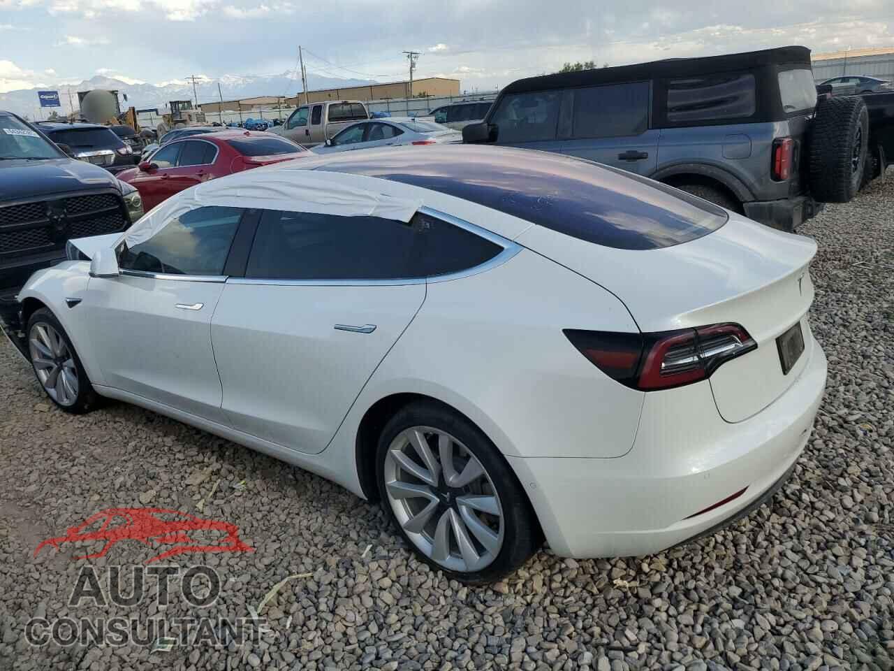 TESLA MODEL 3 2018 - 5YJ3E1EA6JF018334