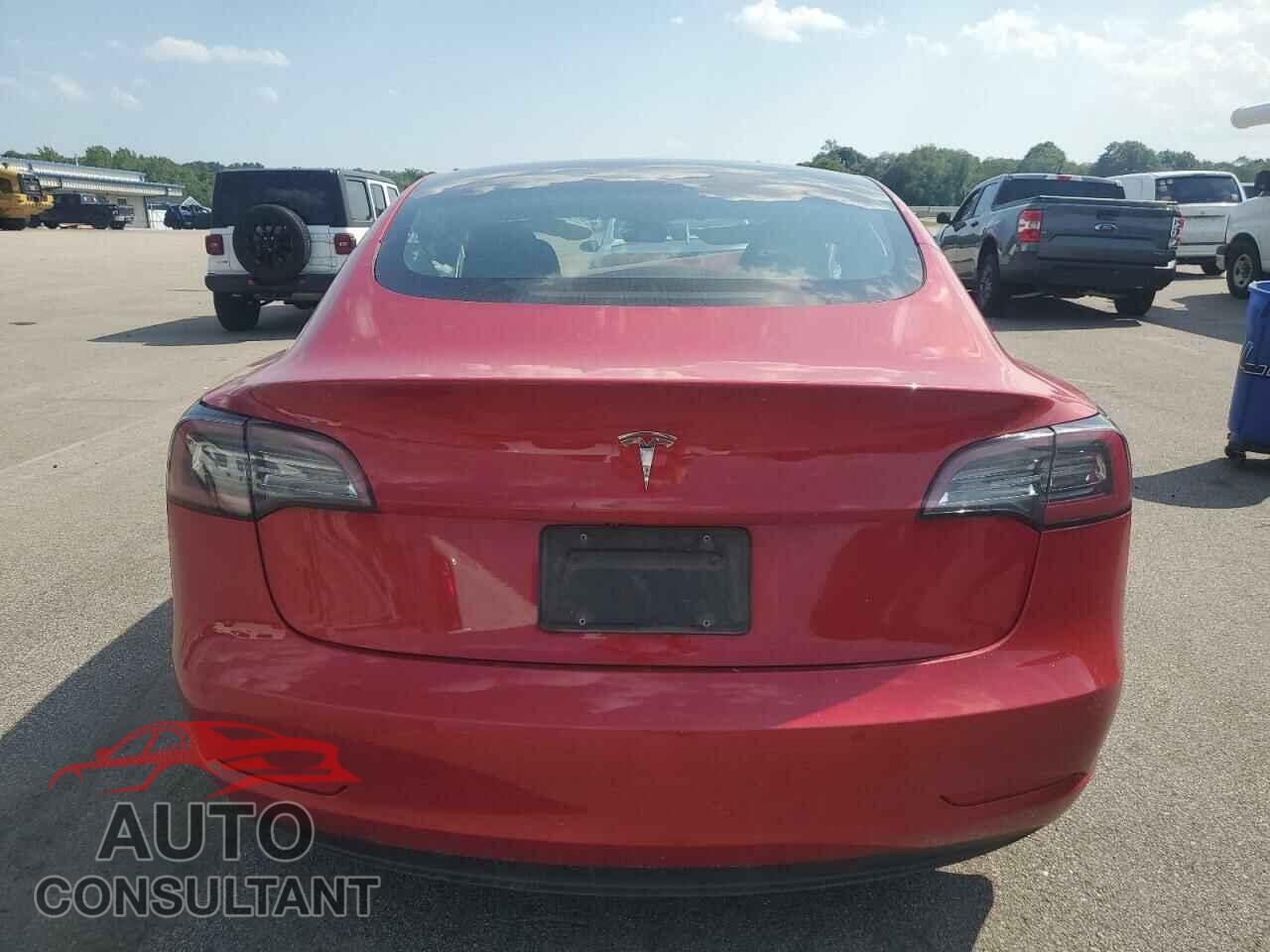 TESLA MODEL 3 2022 - 5YJ3E1EA8NF371003