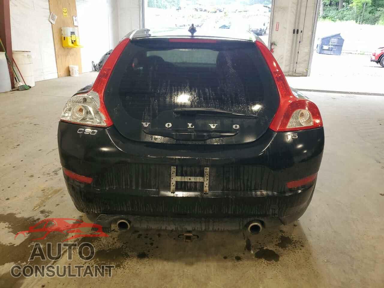 VOLVO C30 2012 - YV1672MK3C2270470