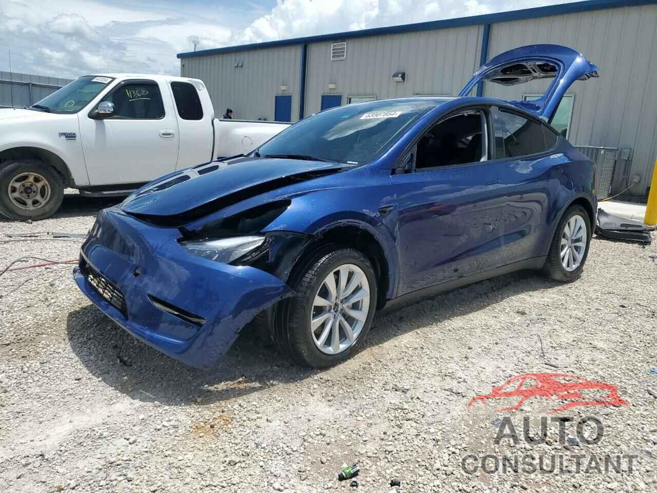 TESLA MODEL Y 2024 - 7SAYGDEE8RA268660