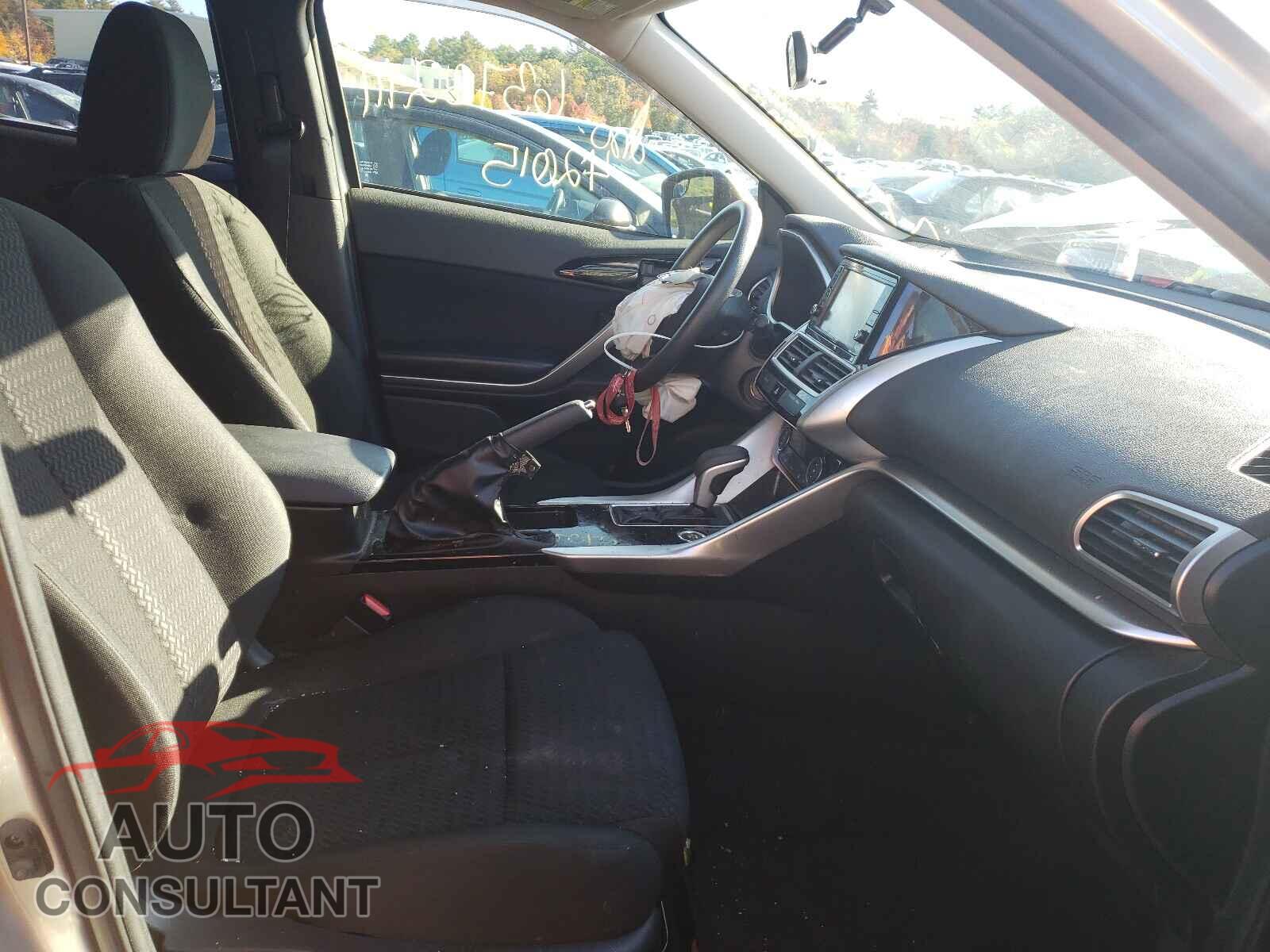 MITSUBISHI ECLIPSE 2019 - JA4AT3AA6KZ003806