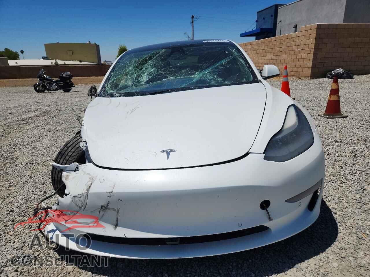 TESLA MODEL 3 2022 - 5YJ3E1EB0NF197131