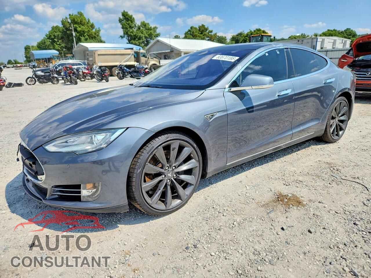 TESLA MODEL S 2013 - 5YJSA1AC9DFP11174