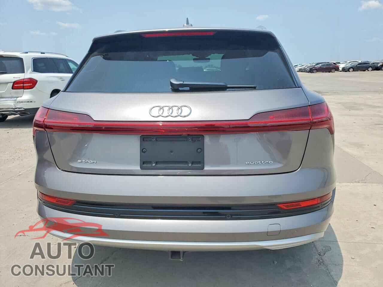AUDI E-TRON 2021 - WA1AAAGE8MB020428