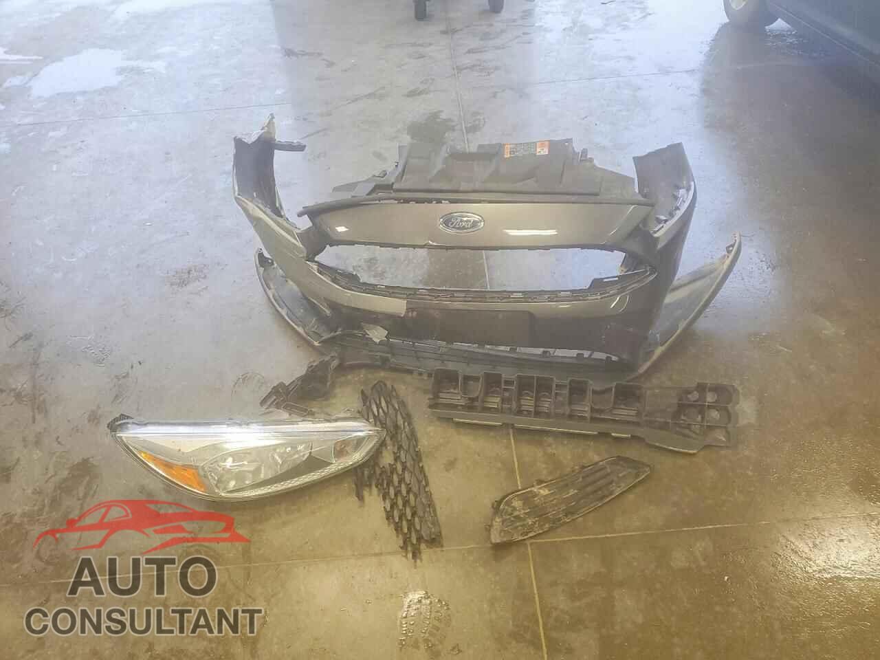 FORD FOCUS 2015 - 1FADP3F23FL226540