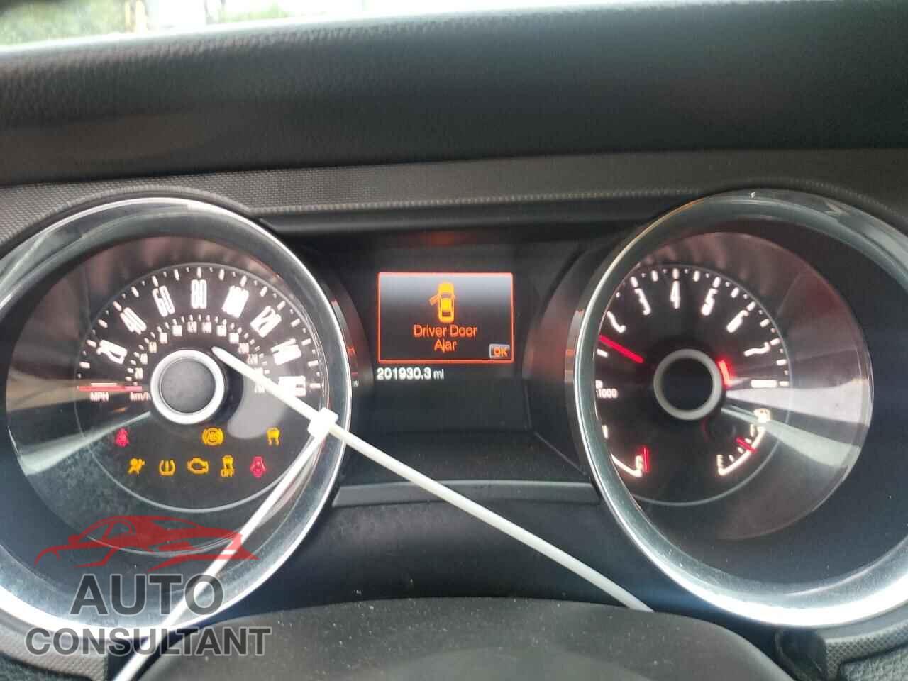 FORD MUSTANG 2014 - 1ZVBP8CF8E5206113