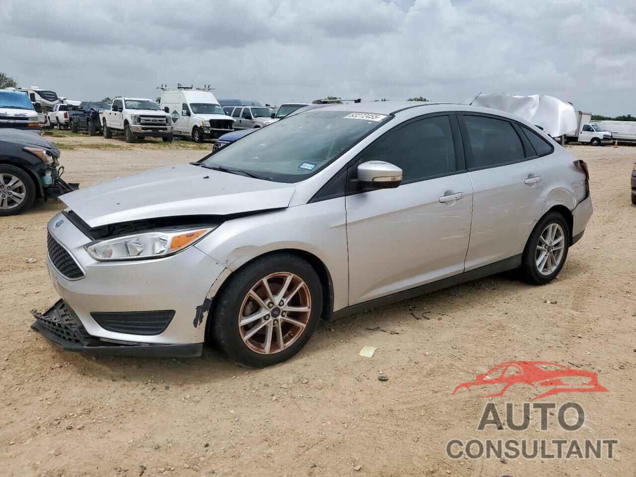 FORD FOCUS 2015 - 1FADP3F21FL210370