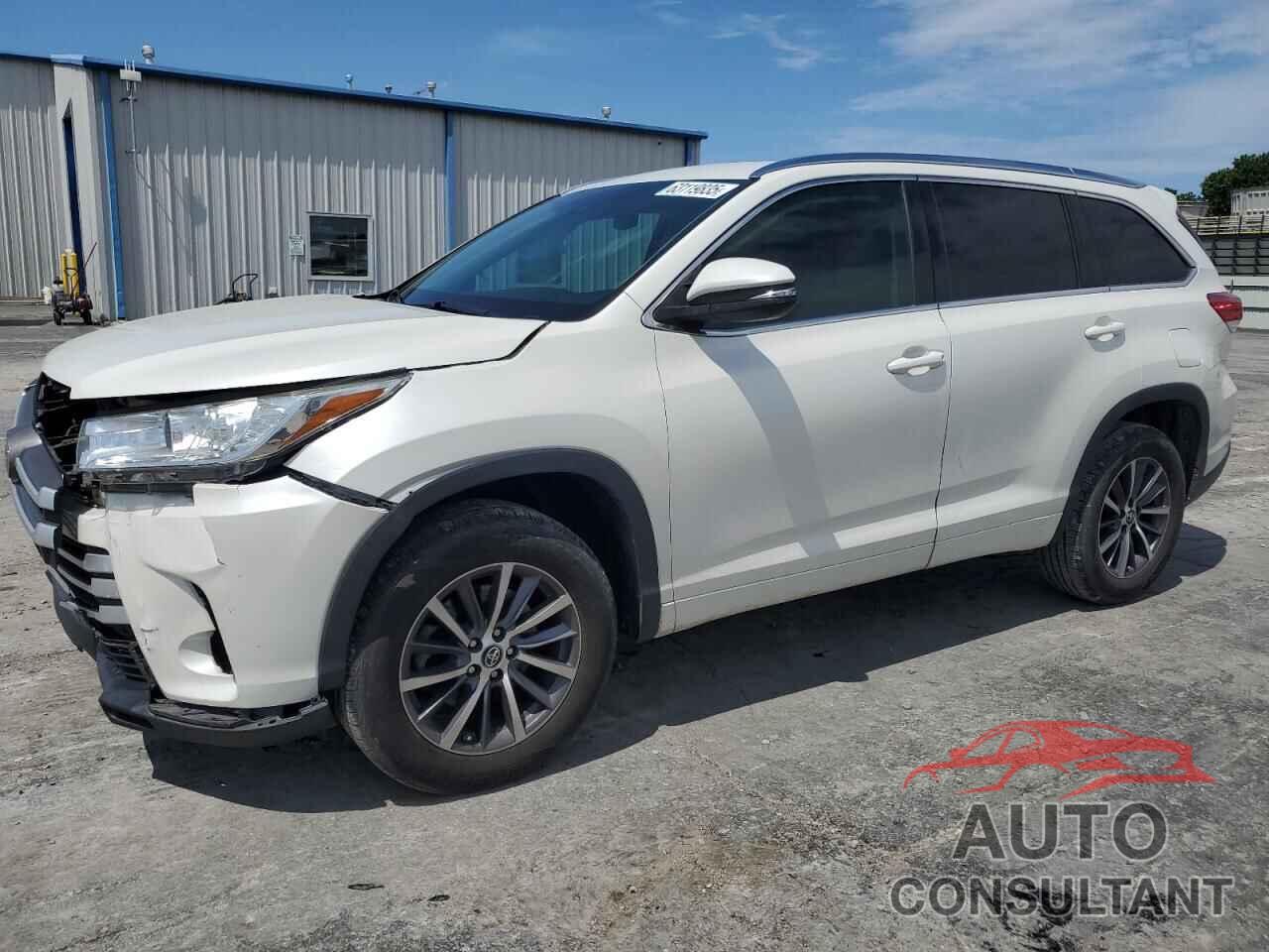 TOYOTA HIGHLANDER 2018 - 5TDKZRFH9JS544611