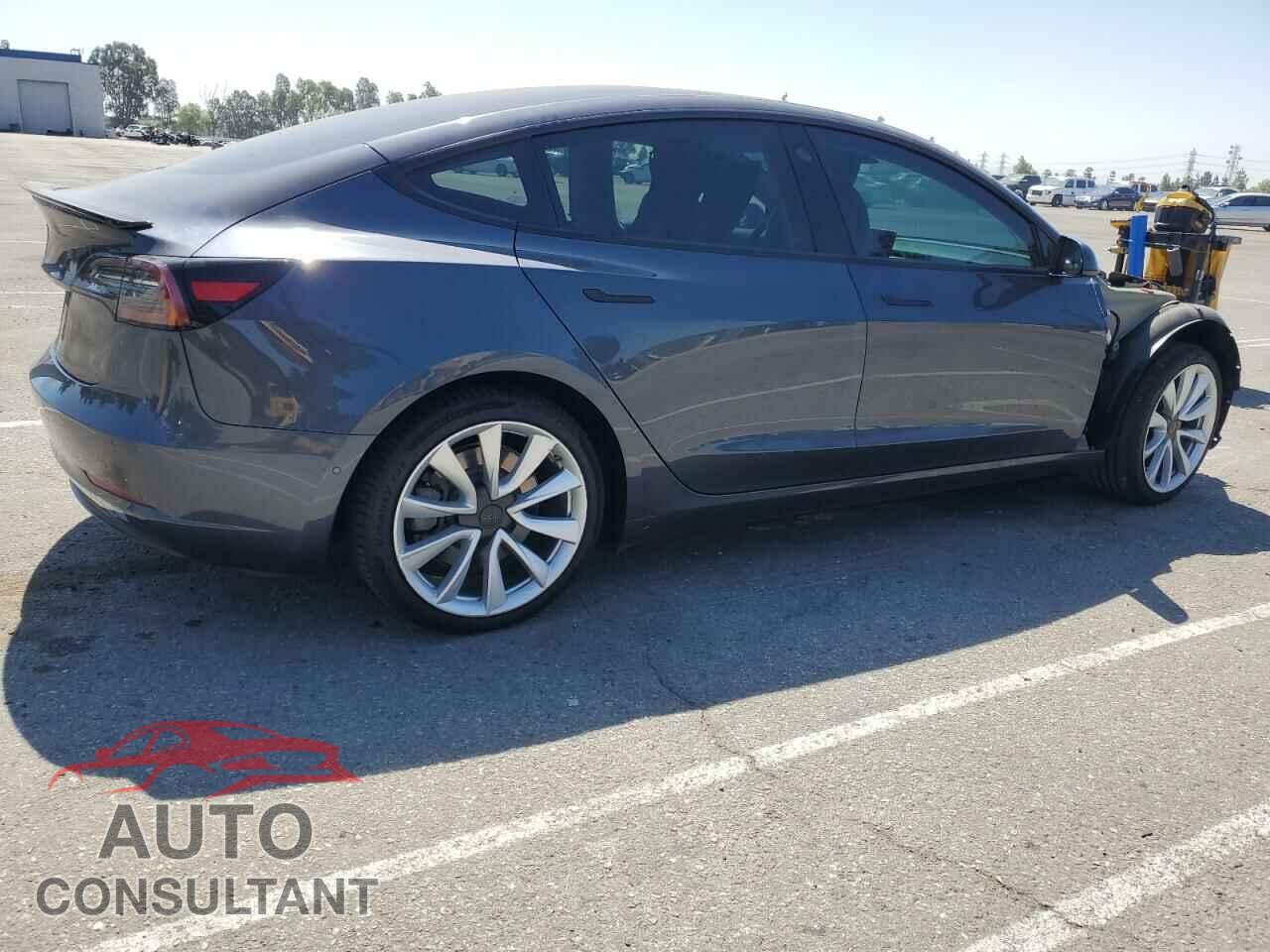 TESLA MODEL 3 2018 - 5YJ3E1EA8JF048516