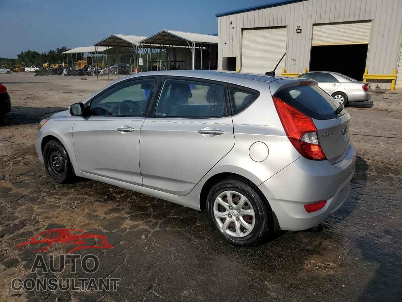 HYUNDAI ACCENT 2013 - KMHCT5AE4DU100415