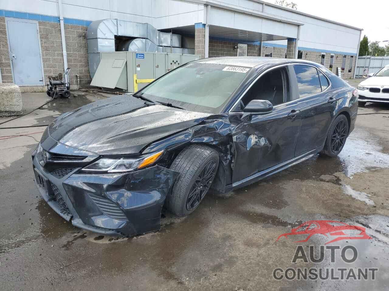TOYOTA CAMRY 2018 - 4T1B11HK3JU657771