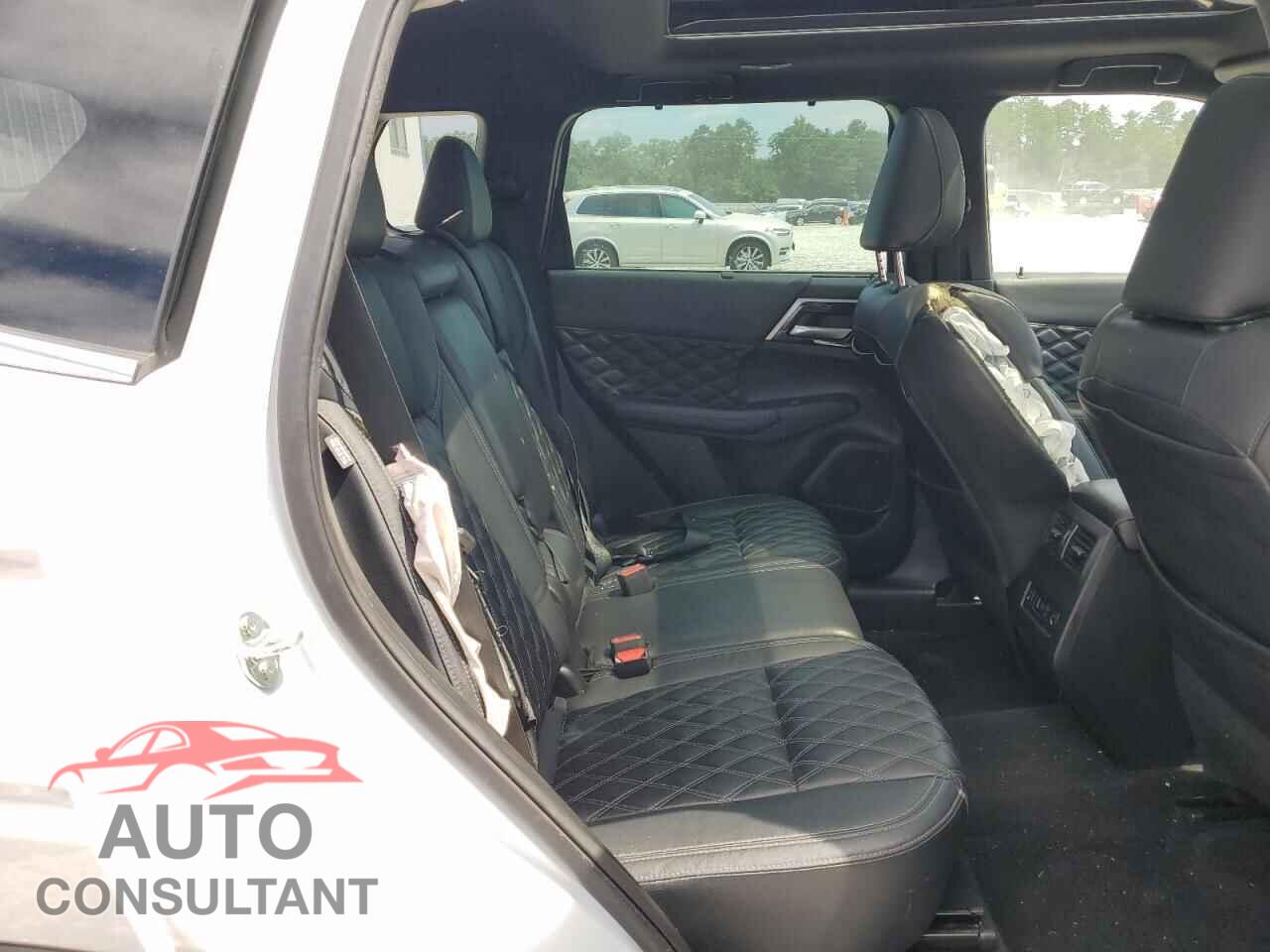 MITSUBISHI OUTLANDER 2023 - JA4J3VA8XPZ043032