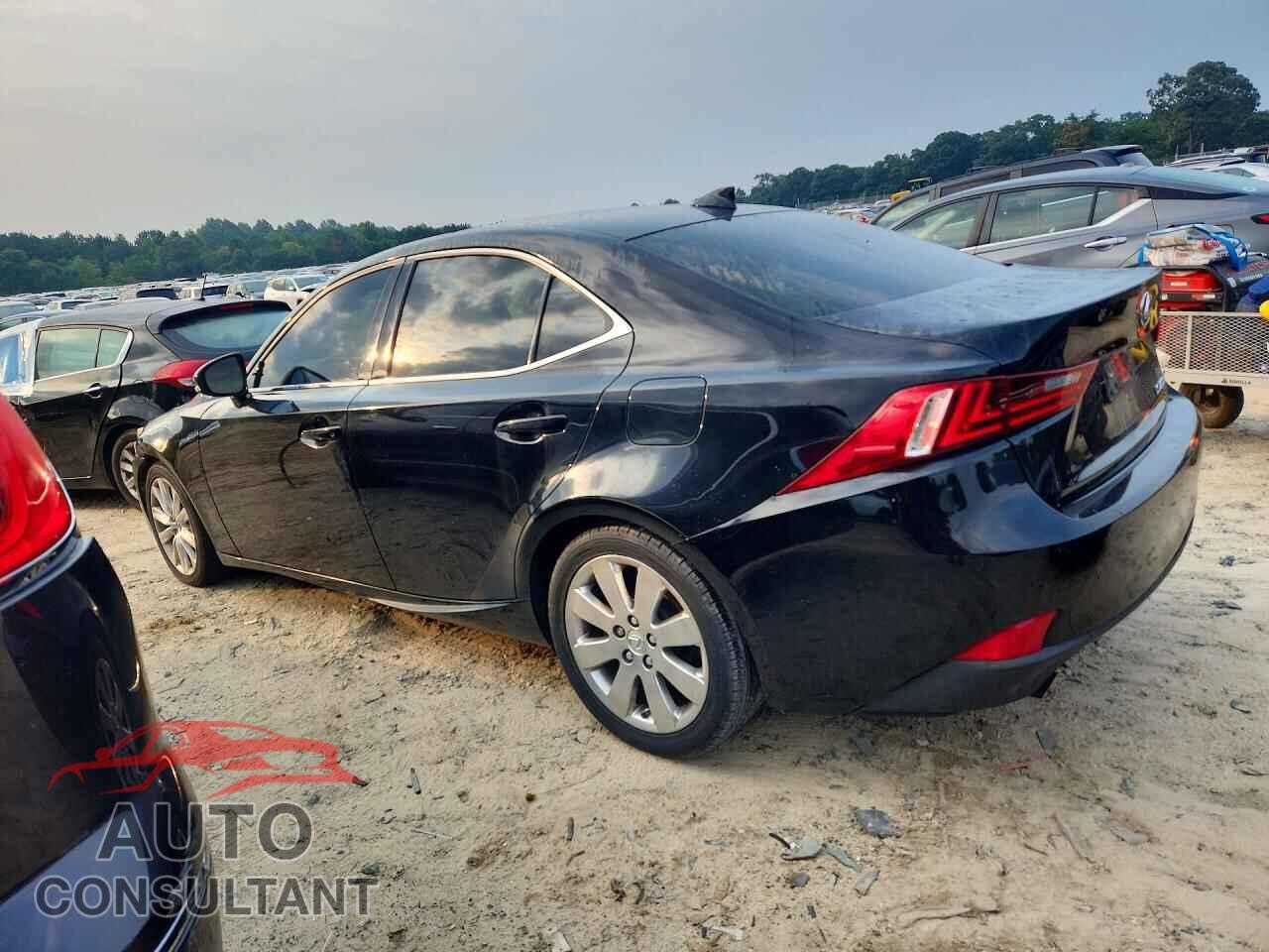 LEXUS IS 2016 - JTHBA1D22G5026294