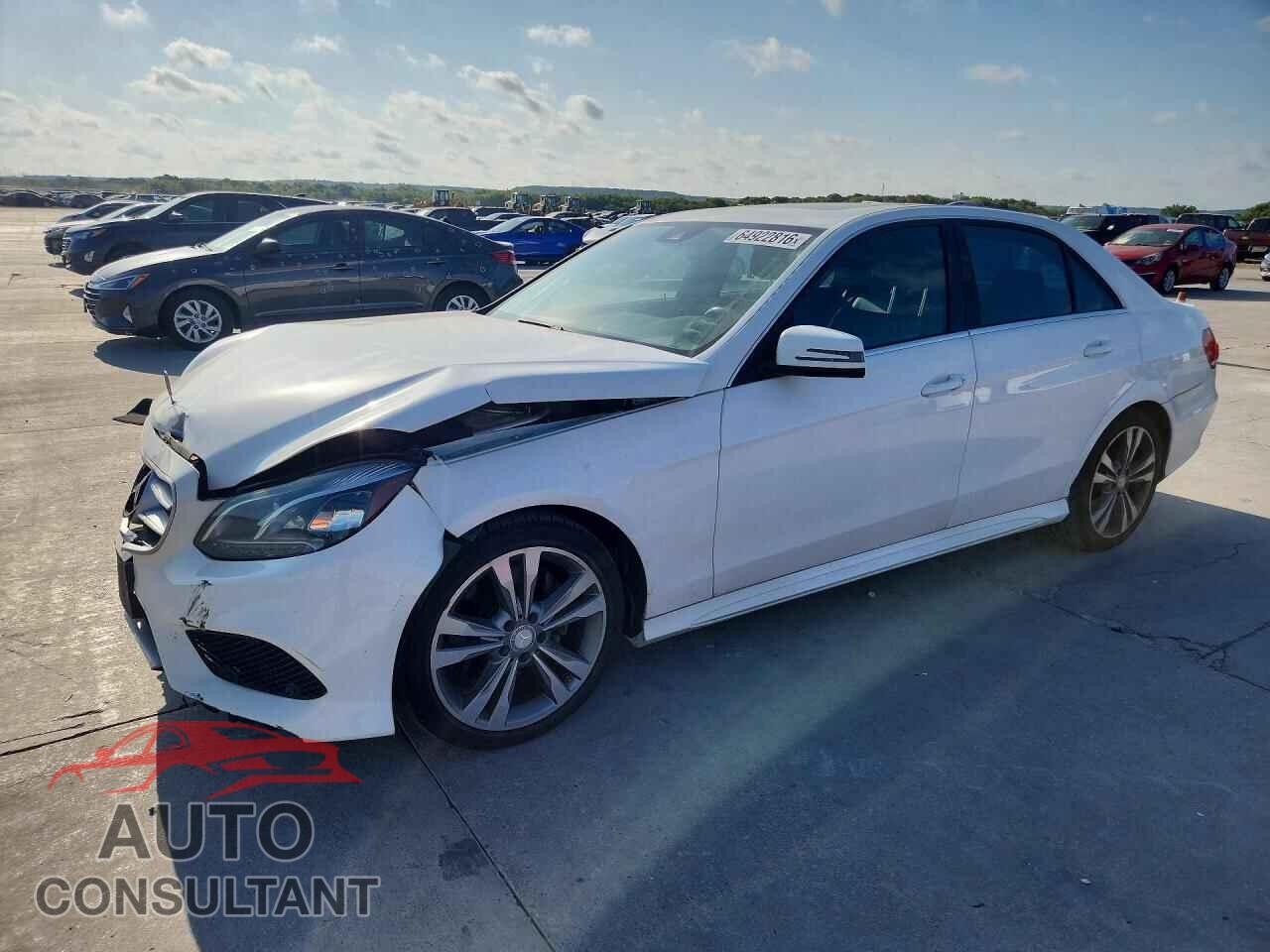 MERCEDES-BENZ E-CLASS 2015 - WDDHF5KB8FB128471