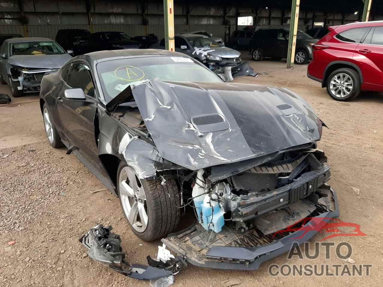 FORD MUSTANG 2019 - 1FA6P8CF4K5204400