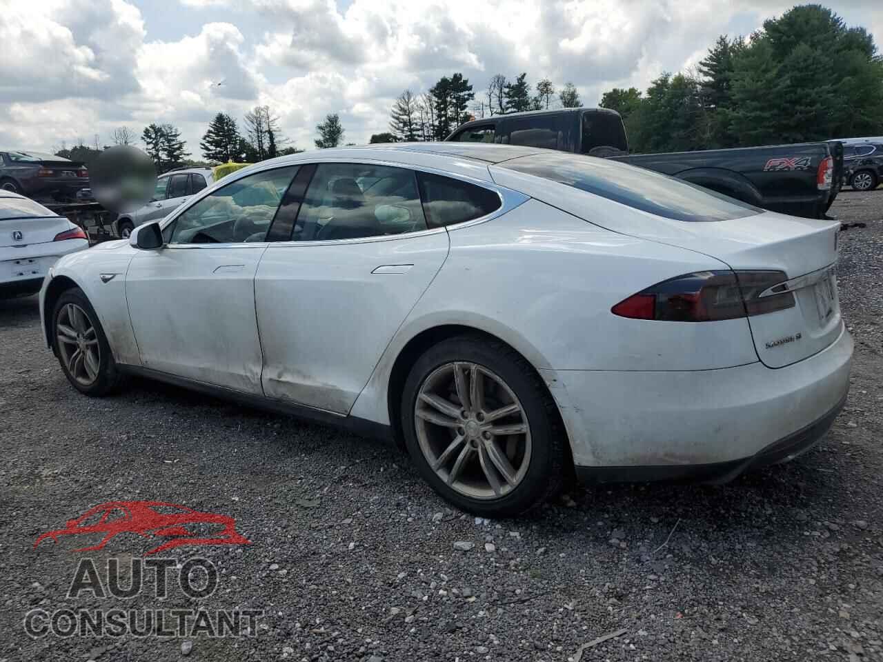 TESLA MODEL S 2013 - 5YJSA1CN6DFP26326