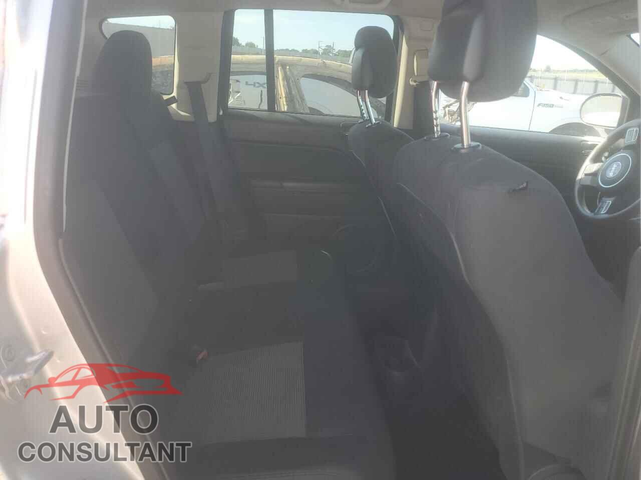 JEEP COMPASS 2012 - 1C4NJCBA1CD565588