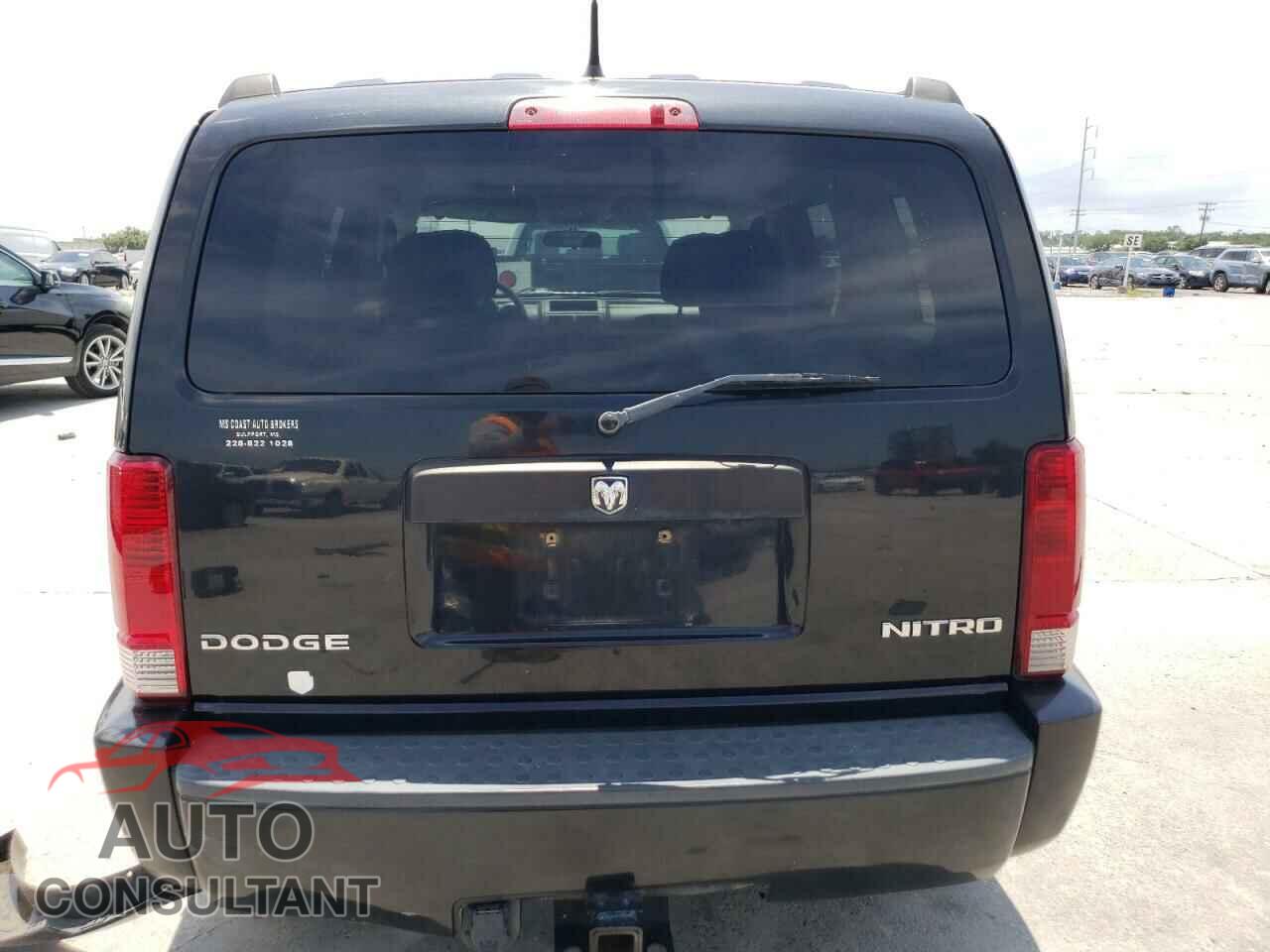 DODGE NITRO 2011 - 1D4PT4GK9BW528496