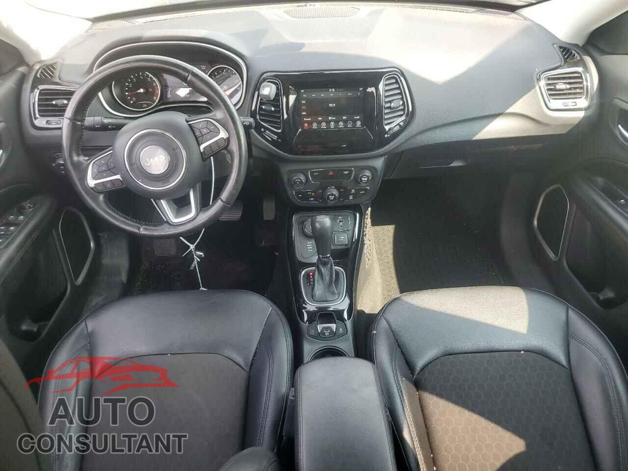 JEEP COMPASS 2020 - 3C4NJDBB8LT139647