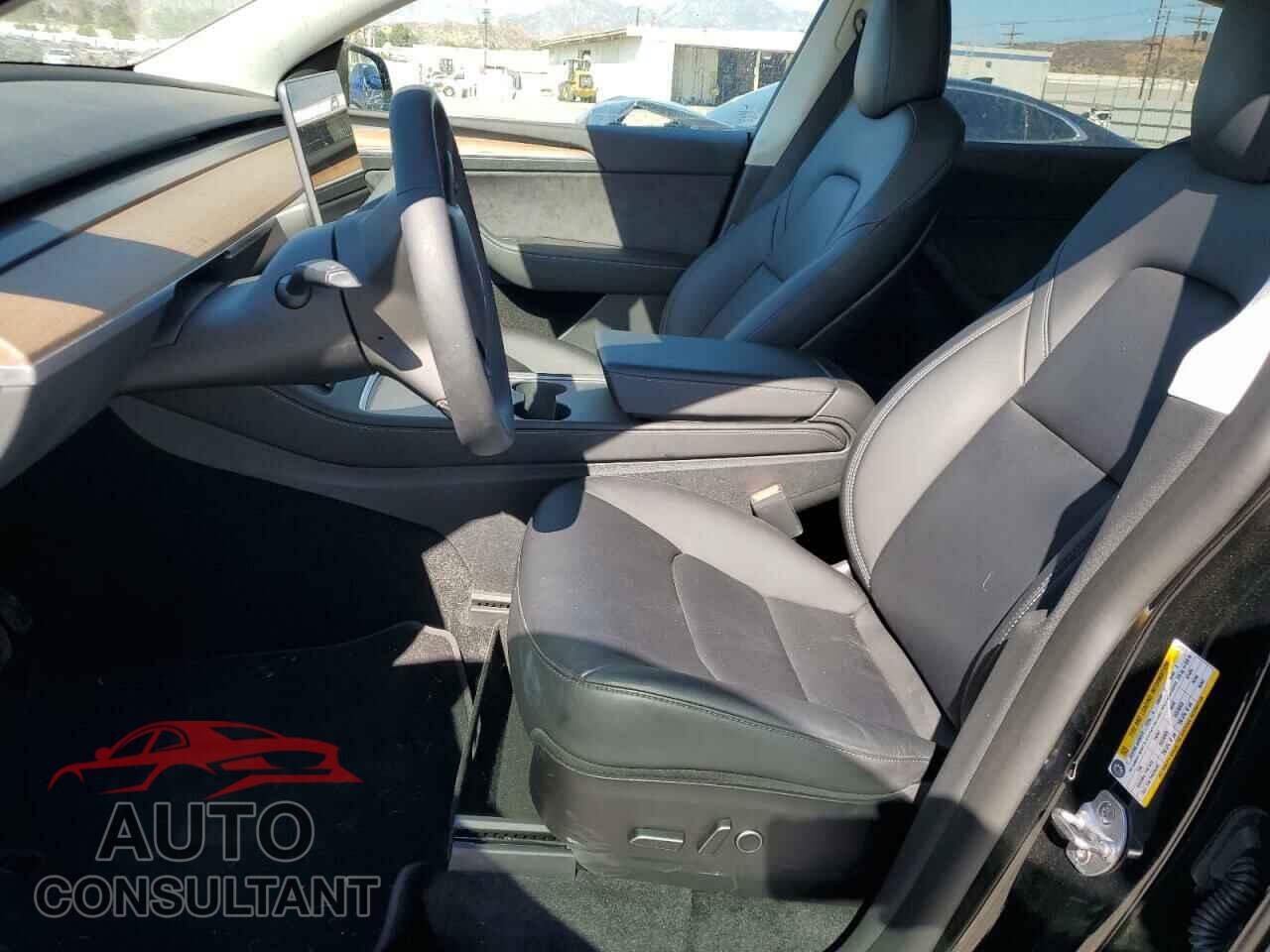 TESLA MODEL Y 2022 - 7SAYGDEE2NF541072