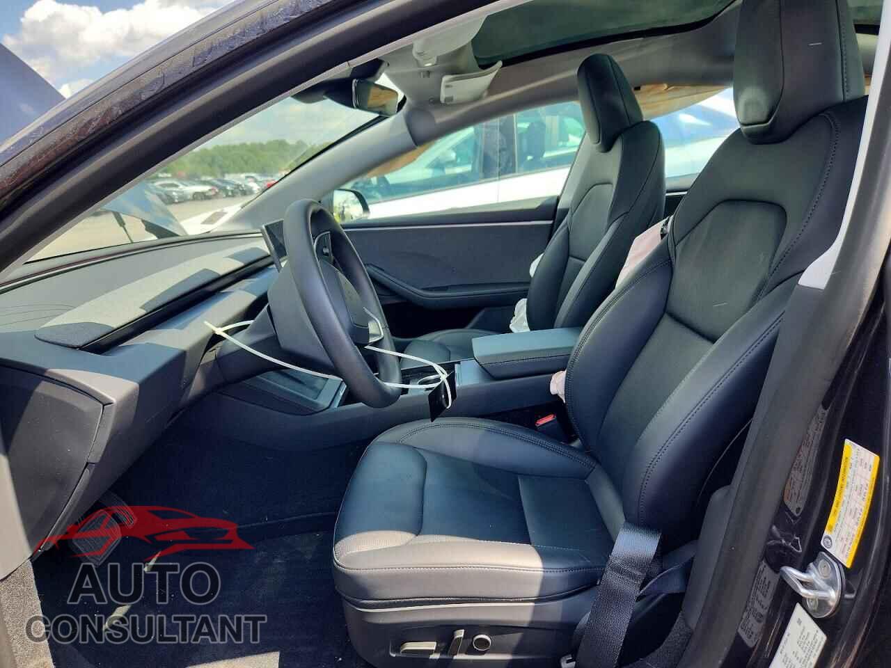 TESLA MODEL 3 2025 - 5YJ3E1EA9SF912765