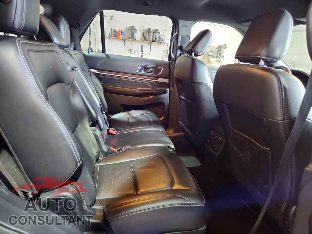 FORD EXPLORER 2018 - 1FM5K8F84JGA04763