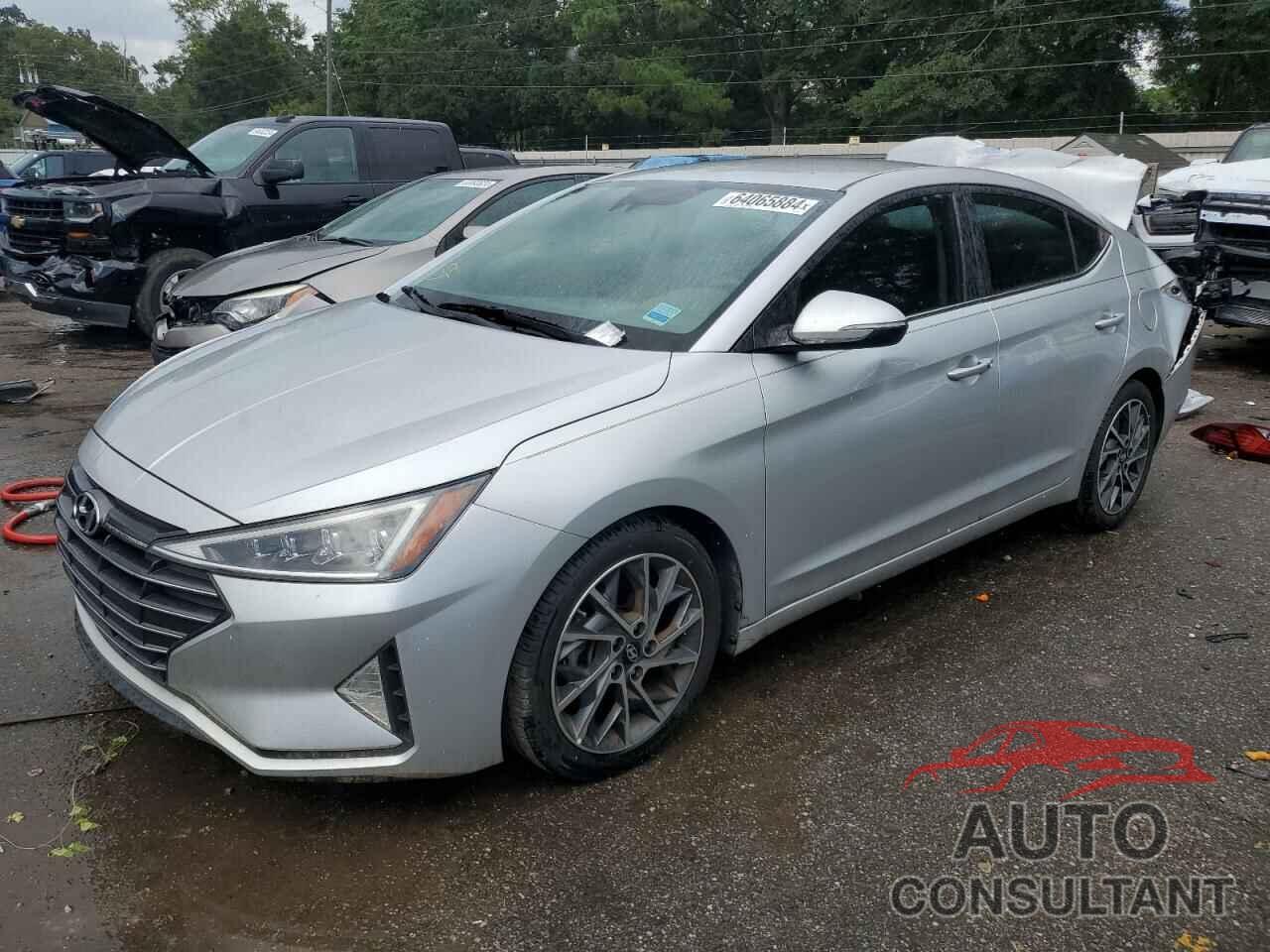 HYUNDAI ELANTRA 2019 - 5NPD84LF0KH411938