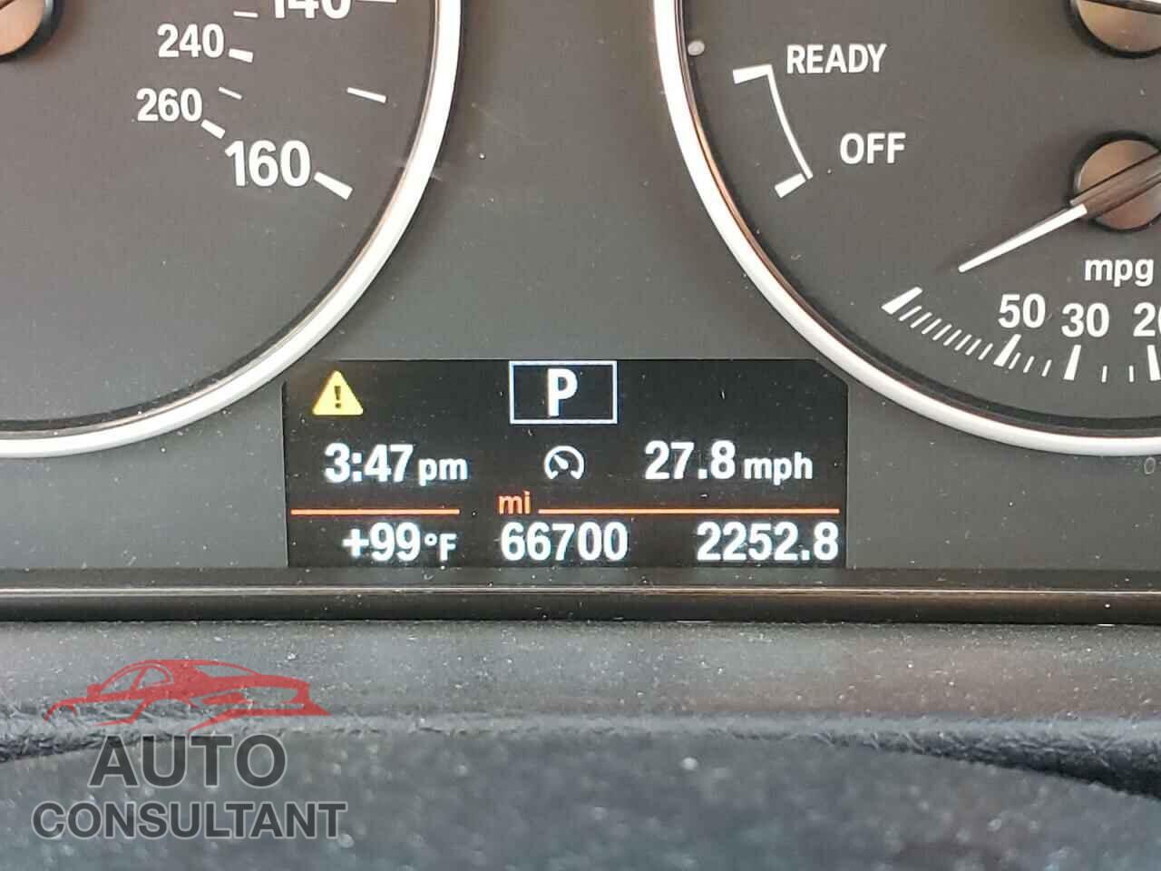 BMW 3 SERIES 2016 - WBA8E5G51GNU19584