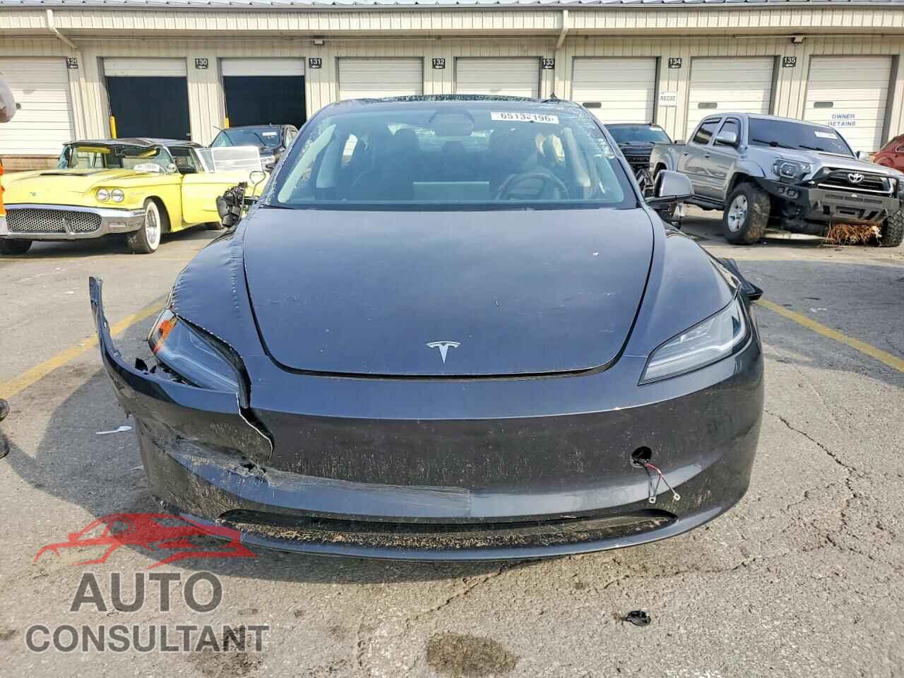 TESLA MODEL 3 2024 - 5YJ3E1EA5RF868936