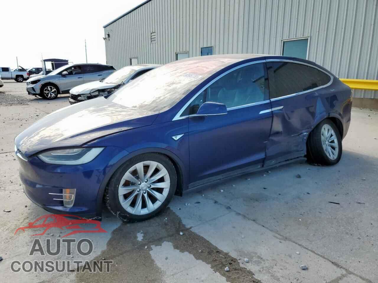 TESLA MODEL X 2016 - 5YJXCBE2XGF015936