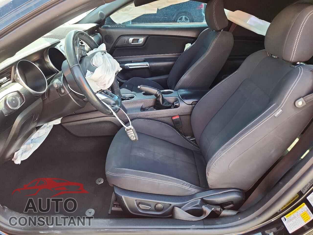 FORD MUSTANG 2021 - 1FA6P8TH5M5147564