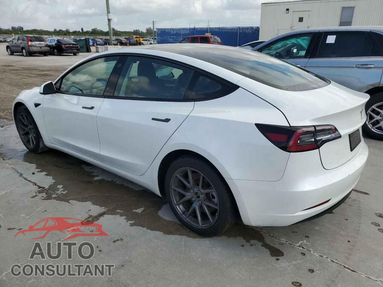 TESLA MODEL 3 2023 - 5YJ3E1EA0PF448305