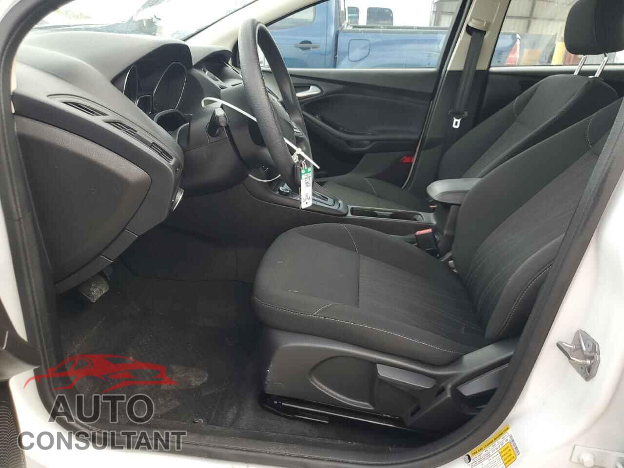 FORD FOCUS 2016 - 1FADP3F23GL346243