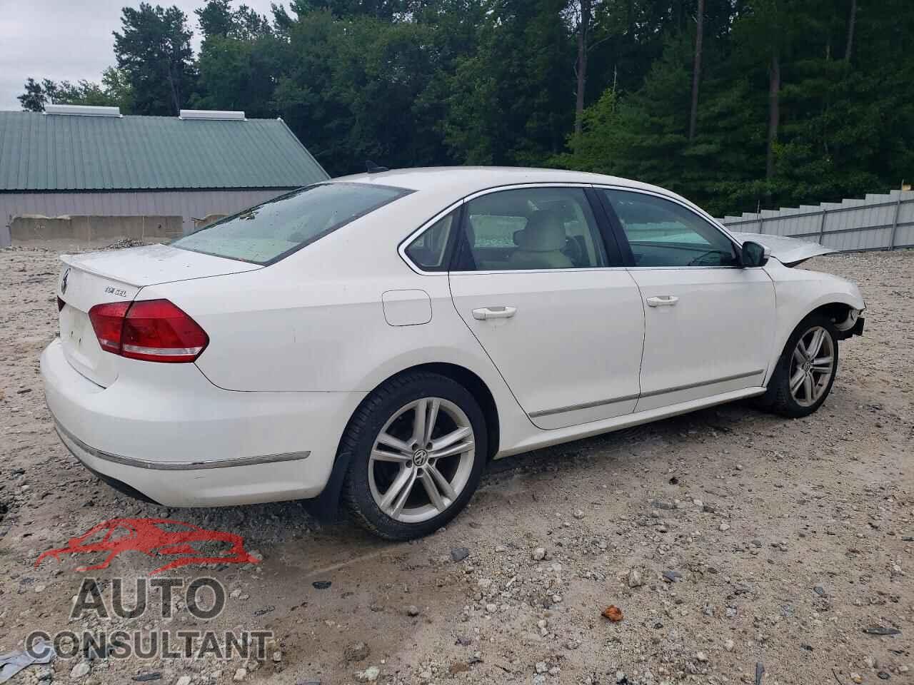 VOLKSWAGEN PASSAT 2015 - 1VWCV7A36FC007281