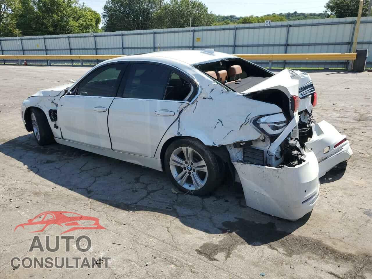 BMW 3 SERIES 2017 - WBA8E1C32HA156480
