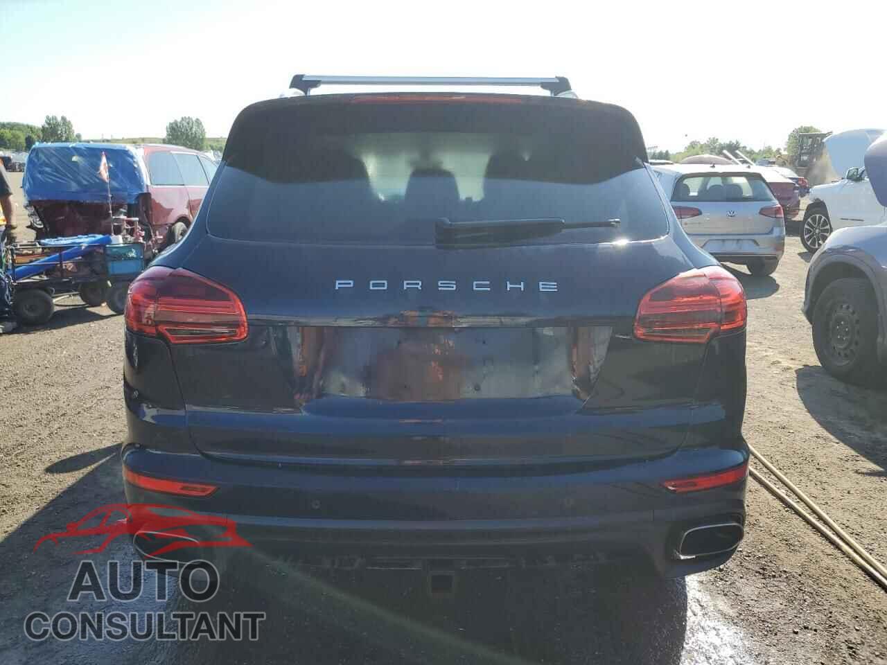 PORSCHE CAYENNE 2016 - WP1AA2A21GLA05762