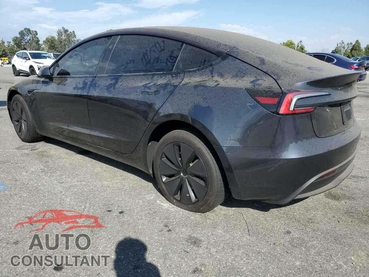 TESLA MODEL 3 2024 - 5YJ3E1EA7RF736468
